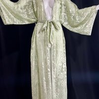 NATORI SAKS Fifth Ave, Sheer floral Japanese Kimono style robe