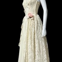 1950s vintage prom wedding dress, ivory white lace and tulle cupcake evening gown, shelf bust ball gown, 33 bust