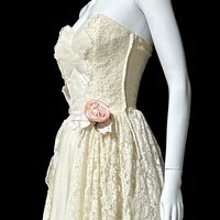 1950s vintage prom wedding dress, ivory white lace and tulle cupcake evening gown, shelf bust ball gown, 33 bust