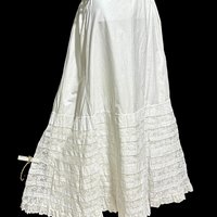 Antique 1900s cotton maxi skirt, full white ruffle lace petticoat, hippie boho prairie lawn skirt