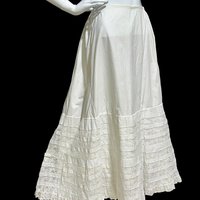 Antique 1900s cotton maxi skirt, full white ruffle lace petticoat, hippie boho prairie lawn skirt