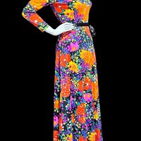 MARVELLA SCREEN PRINT 1970s vintage maxi dress, Bold floral psychedelic flower power jersey knit gown