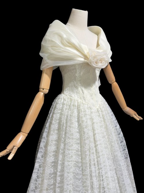 Jessica McClintock 1980s vintage wedding dress, white lace gown with organza off the shoulder wrap