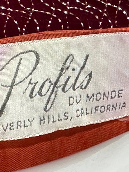 PROFILS du MONDE Beverly Hills, vintage 1960s Red velvet caftan 