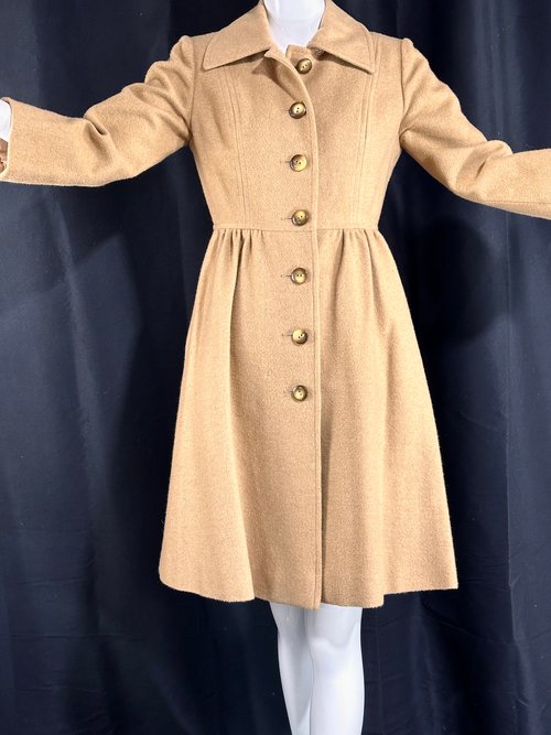 GINO ROSSI 1960s vintage Camel Hair MOD fitted dress coat