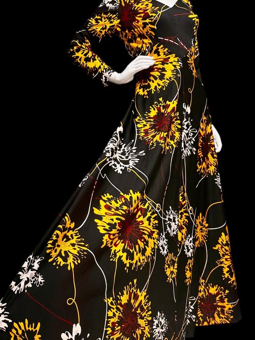 BETTS Made in JAMAICA, 1970s vintage floral maxi dress