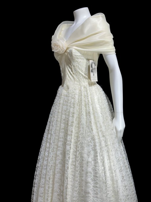 Jessica McClintock 1990s vintage wedding dress, white lace gown with organza off the shoulder wrap