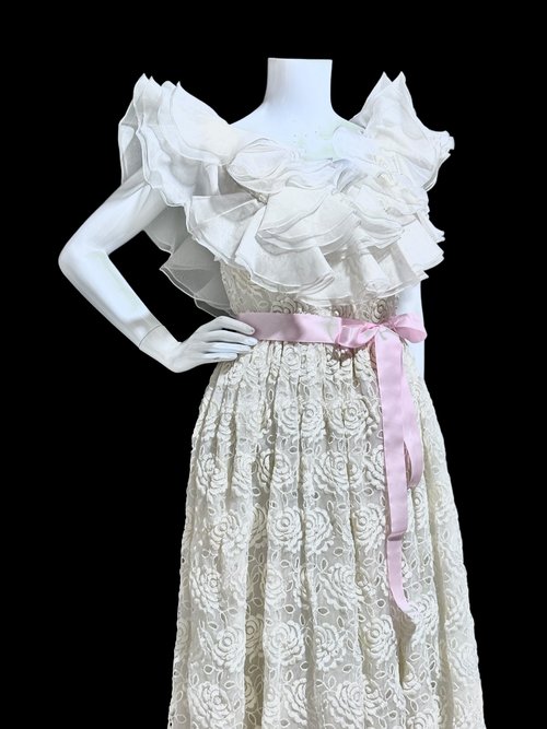 WILLIAM PEARSON, 1970s vintage evening dress gown, white ruffles and roses