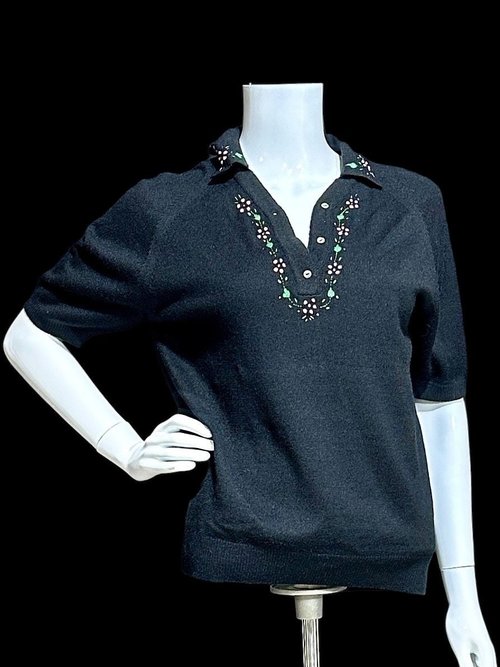 MARIE LOUISE ROMA, 1970s vintage sweater, black embroidered flowers henley front pullover top
