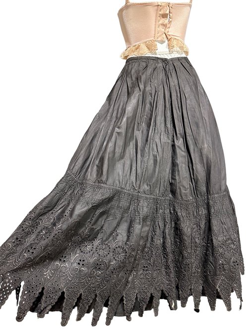 1900s Victorian Antique polished cotton maxi skirt, Black lace and embroidery mourning skirt