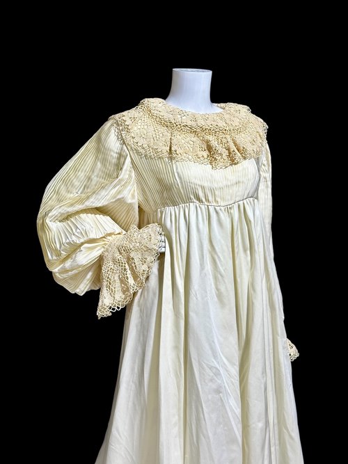 VONNIE REYNOLDS, vintage 1970s wedding dress, Martha Palm Beach, OOAK romantic victorian silky satin gown, pleated poet sleeve