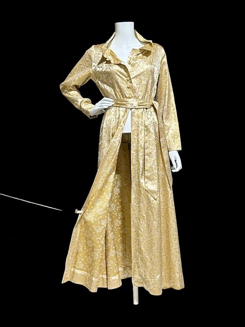 FLOBERT 1940s vintage dressing gown, shiny gold metallic damask button front housecoat hostess dress, 36 bust