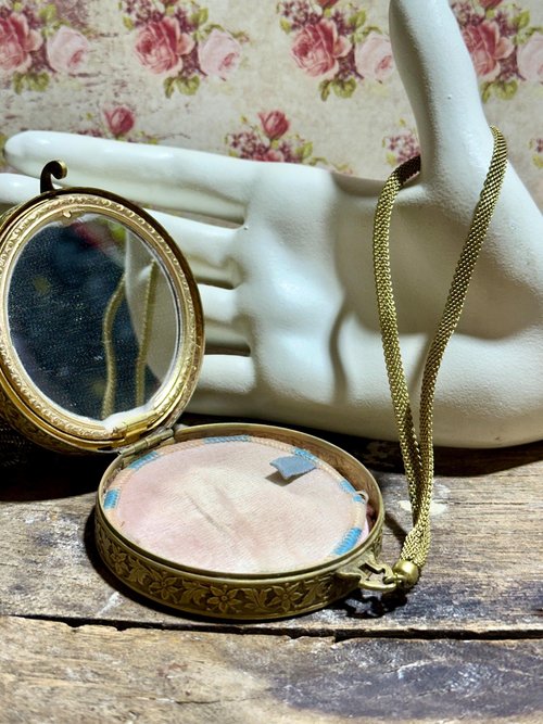 1920s vintage powder dance compact, Antique chatelaine flapper enamel mirrored wrist compact