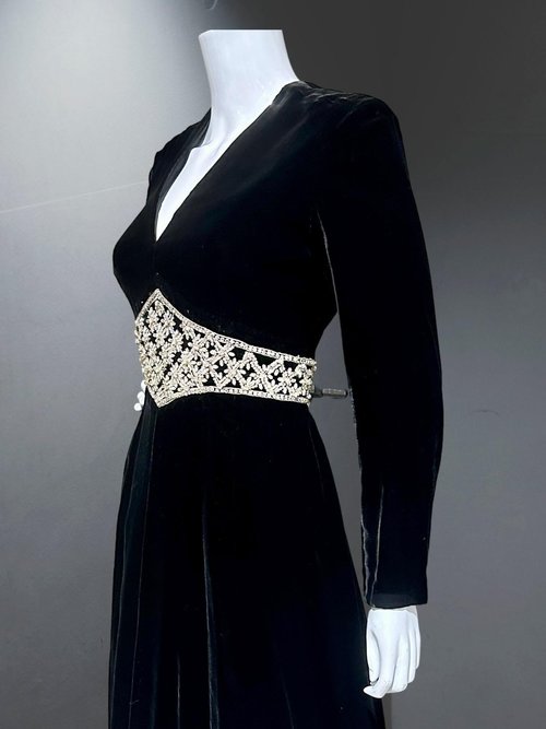 MOLLIE PARNIS for SAKS vintage evening cocktail dress, black velvet