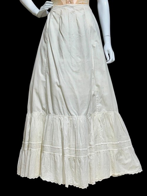 Antique Edwardian 1900s cotton maxi skirt, white pin tuck and embroidery