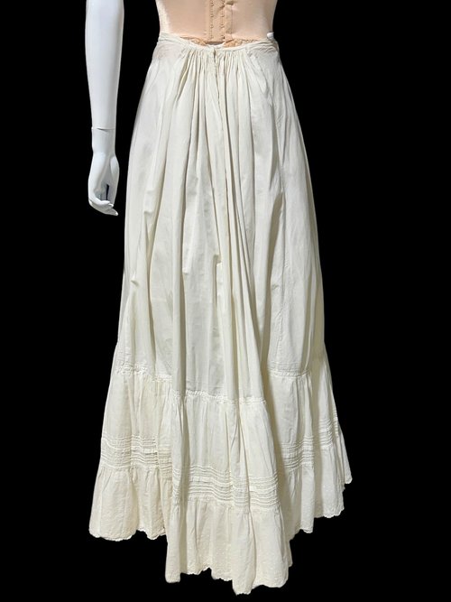 Antique Edwardian 1900s cotton maxi skirt, white pin tuck and embroidery