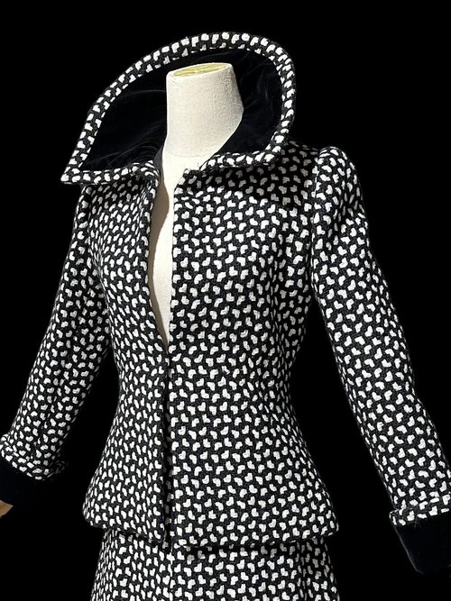 ARNOLD SCAASI COUTURE vintage suit, 1970s jacket skirt set, business suit, Black white houndstooth