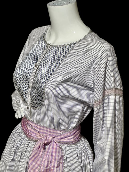 GEOFFREY BEENE vintage 1970s set suit ensemble, 3 piece blouse top and skirt set