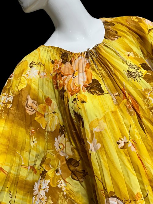 1970s Vintage caftan kaftan dress, Sunny golden yellow accordion pleated floral party hostess gown, one size