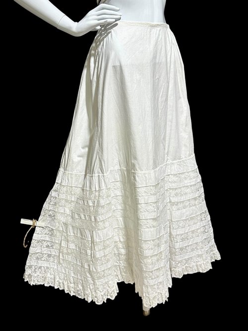 Antique 1900s cotton maxi skirt, full white ruffle lace petticoat, hippie boho prairie lawn skirt