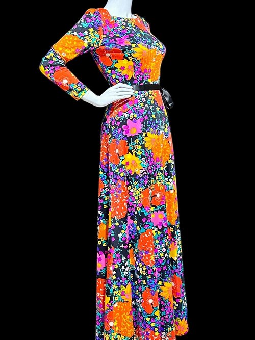 MARVELLA SCREEN PRINT 1970s vintage maxi dress, Bold floral psychedelic flower power jersey knit gown