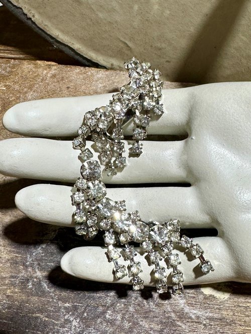 1950s vintage earrings, climber rhinestone clip earrings, clip-on prong set wedding bridal earrings