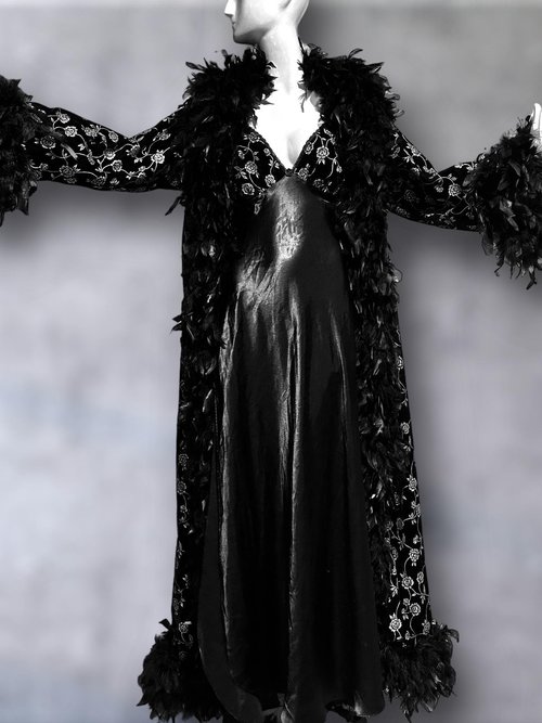 FREDERICK'S of HOLLYWOOD vintage Peignoir nightgown robe set, Black velvet gold roses and FEATHERS