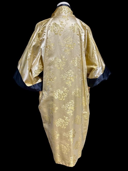 HAYASHI Kimono dressing gown robe, vintage Reversible Gold Black Shiny Silk Satin 