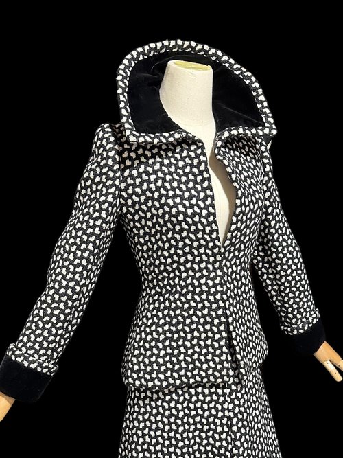 ARNOLD SCAASI COUTURE vintage suit, 1970s jacket skirt set, business suit, Black white houndstooth