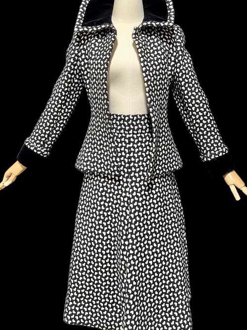 ARNOLD SCAASI COUTURE vintage suit, 1970s jacket skirt set, business suit, Black white houndstooth