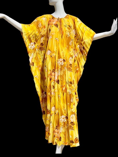 1970s Vintage caftan kaftan dress, Sunny golden yellow accordion pleated floral party hostess gown, one size