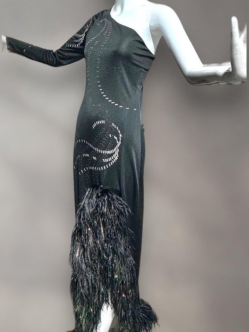 1970s vintage evening gown, Black bodycon one shoulder sheath gown, Thigh high slit with Ostrich Feathers