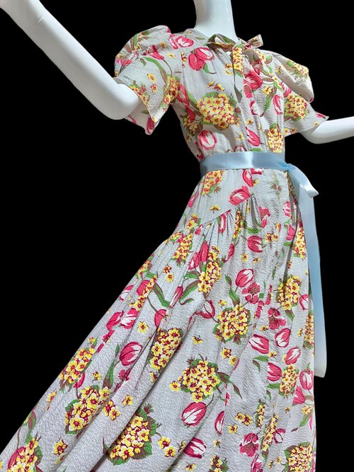 1940s vintage waffled cotton floral day dress, blue pink yellow green tulips and hydrangeas