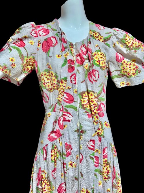 1940s vintage waffled cotton floral day dress, blue pink yellow green tulips and hydrangeas