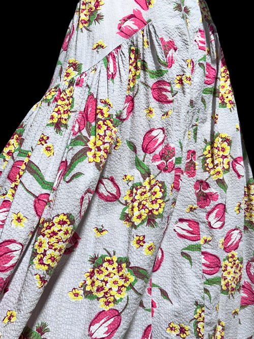 1940s vintage waffled cotton floral day dress, blue pink yellow green tulips and hydrangeas