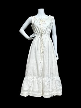 1900s Antique Edwardian slip dress, 1910s white lace button front drawstring picnic lawn dress, ruffle bottom