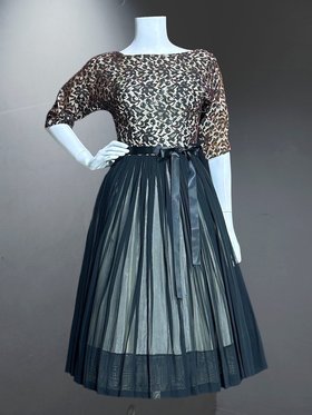 1950s vintage party dress, black lace and chiffon fit flare, full skirt cocktail party dress, 34 bust