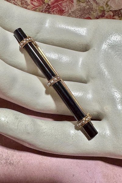 Antique Victorian Onyx bar pin, Onyx and seed pearl and gold brooch, Mourning brooch, fine jewelry